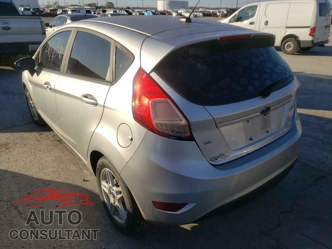 FORD FIESTA 2018 - 3FADP4EJ5JM104364