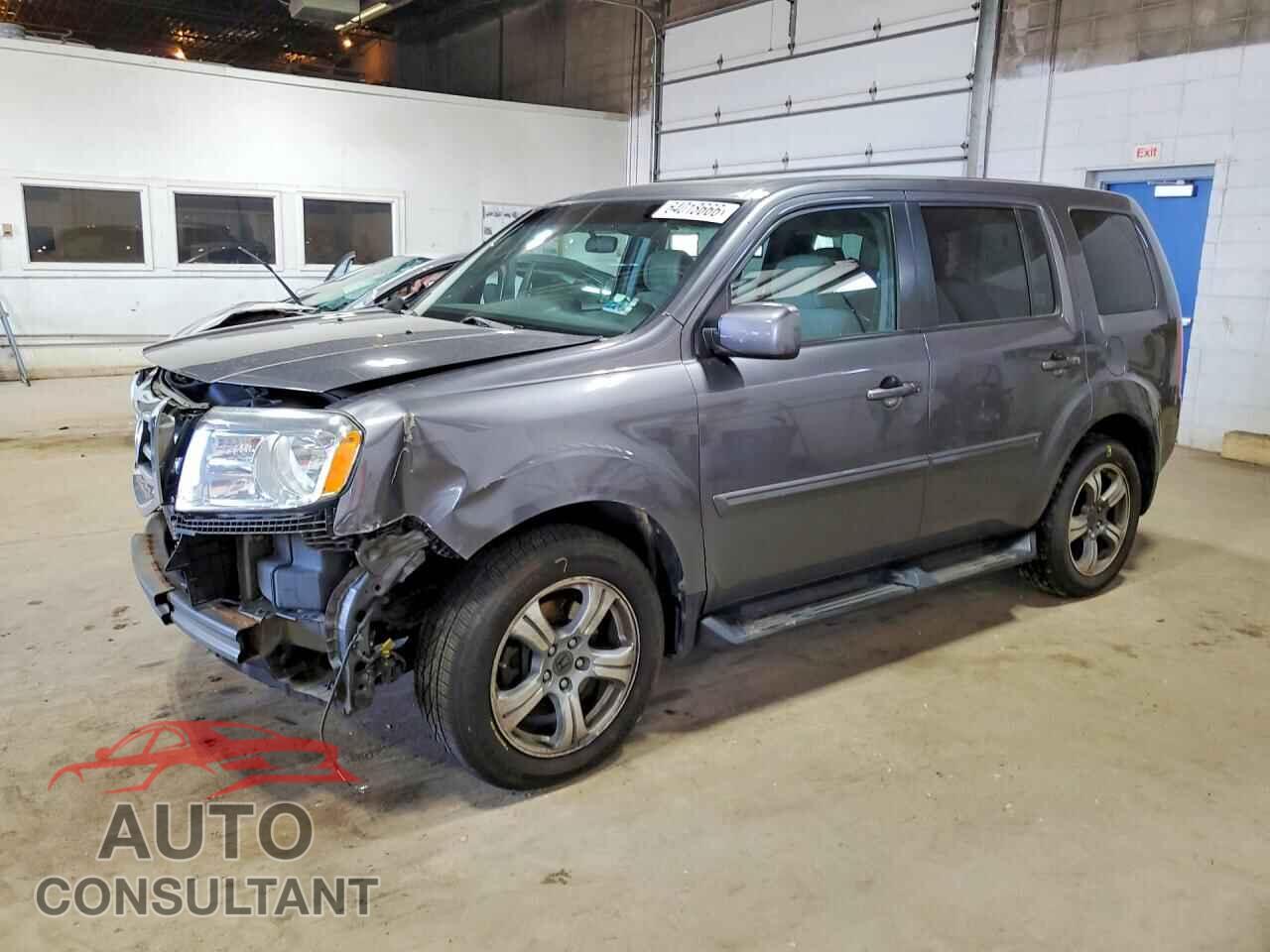 HONDA PILOT 2015 - 5FNYF4H30FB010836