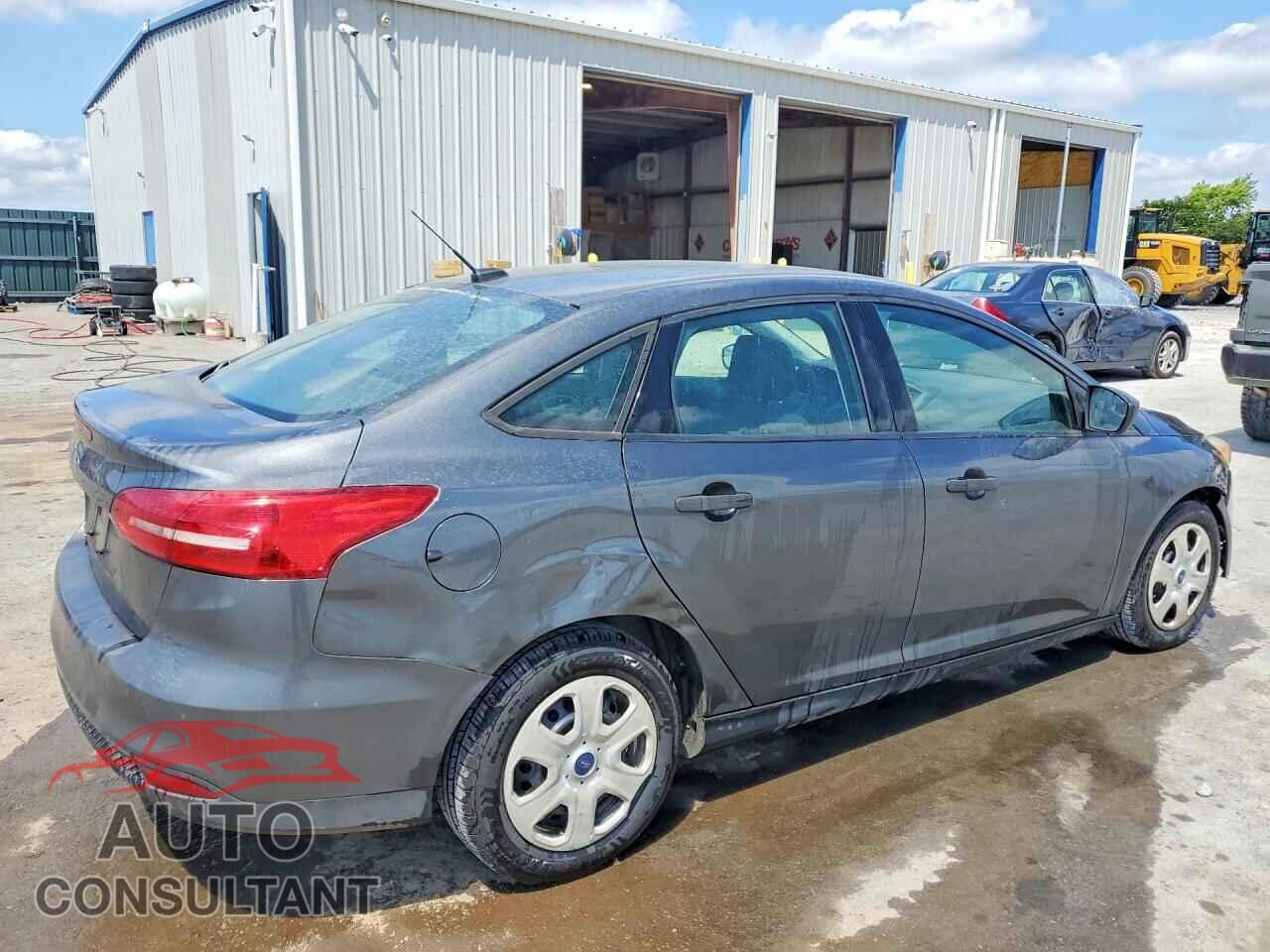 FORD FOCUS 2017 - 1FADP3E20HL337602