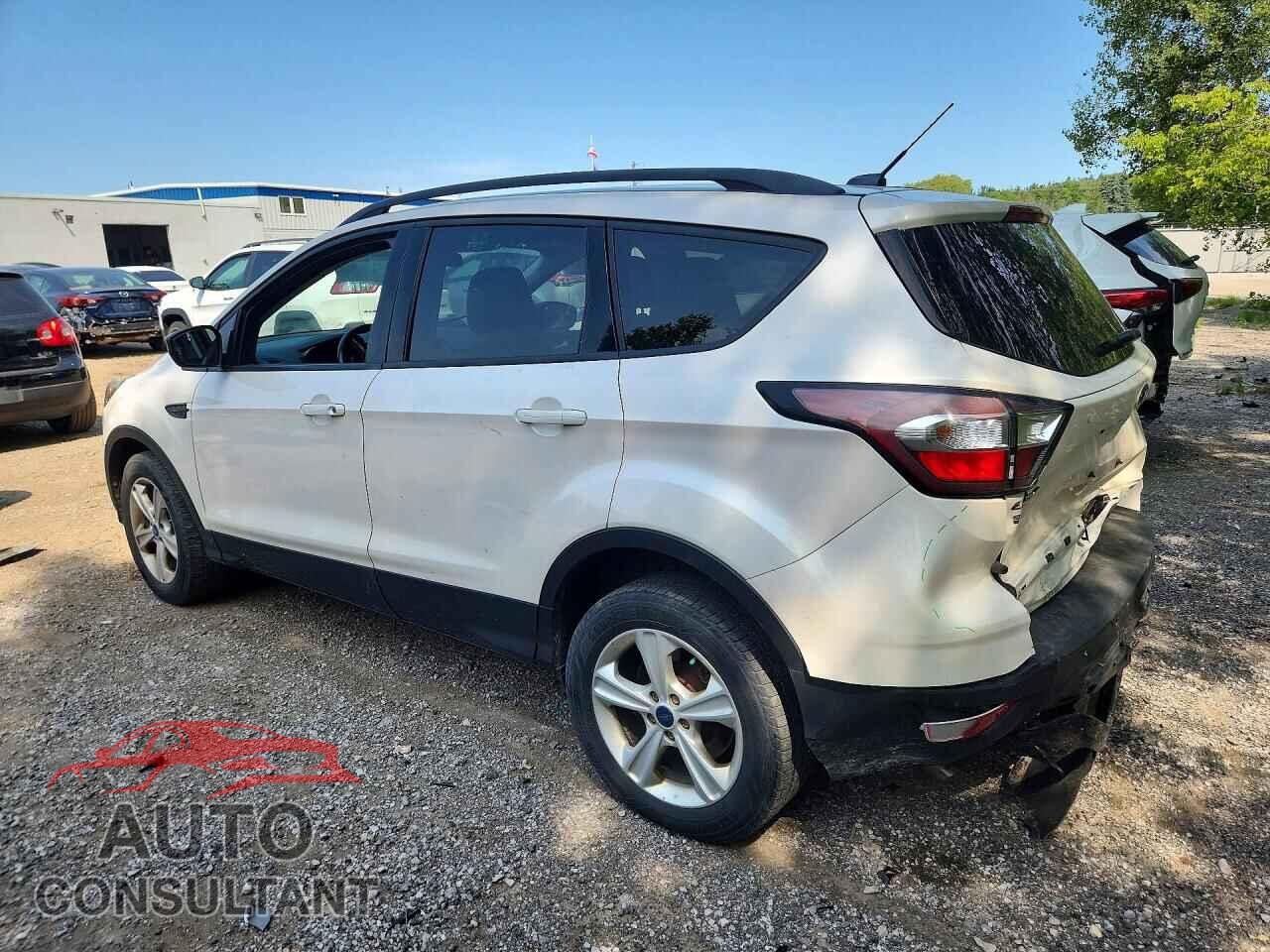 FORD ESCAPE 2017 - 1FMCU9G98HUD70705