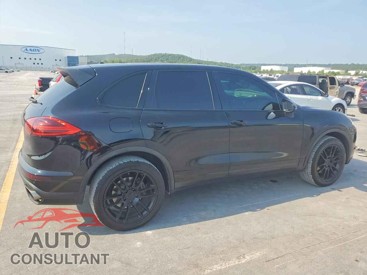 PORSCHE CAYENNE 2016 - WP1AA2A2XGLA04092