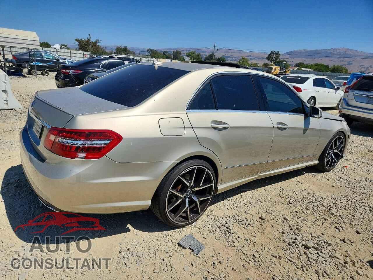 MERCEDES-BENZ E-CLASS 2011 - WDDHF5GB4BA275024