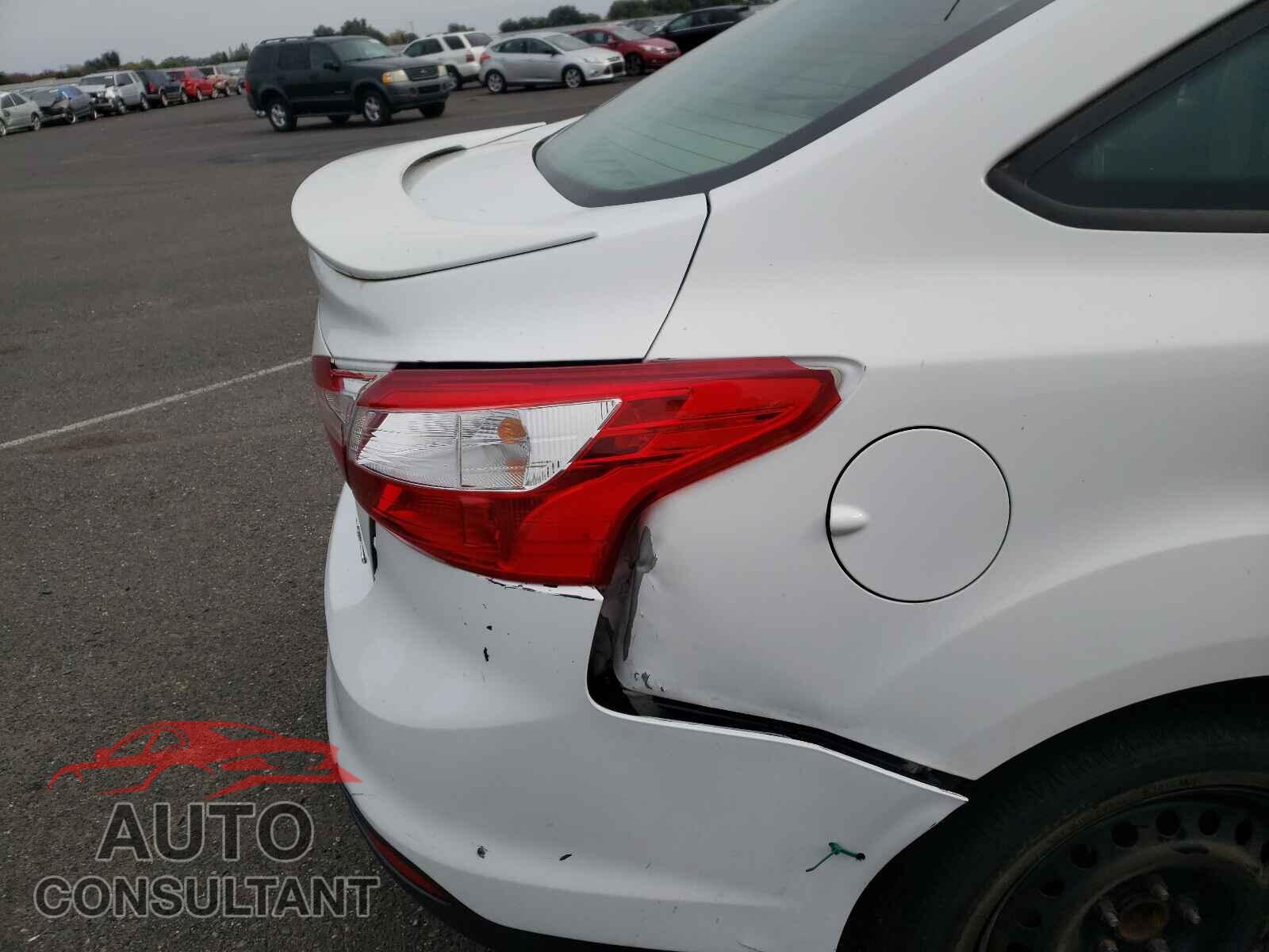 FORD FOCUS 2013 - 1FADP3F27DL196259
