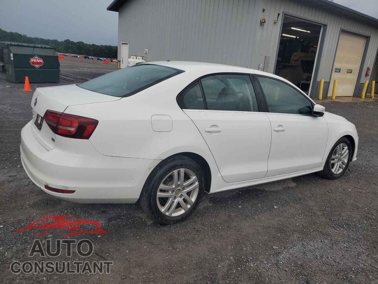 VOLKSWAGEN JETTA 2017 - 3VW2B7AJXHM370574