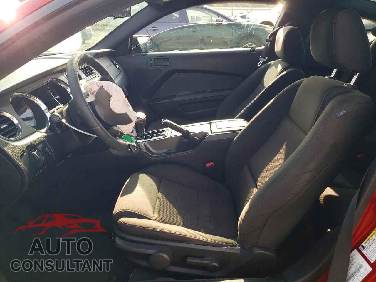 FORD MUSTANG 2011 - 1ZVBP8AM4B5123792