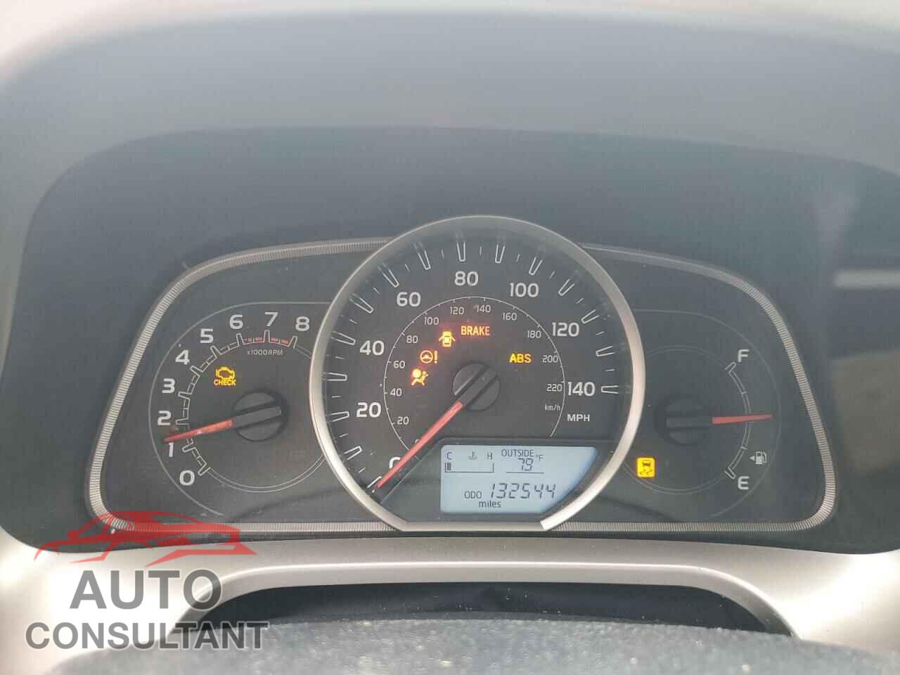 TOYOTA RAV4 2013 - JTMRFREV4DD018563