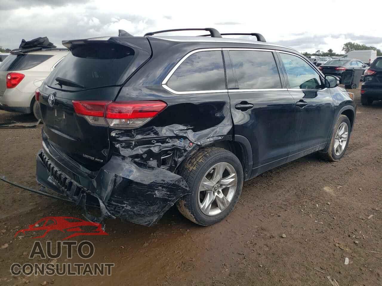 TOYOTA HIGHLANDER 2018 - 5TDDZRFH9JS841595