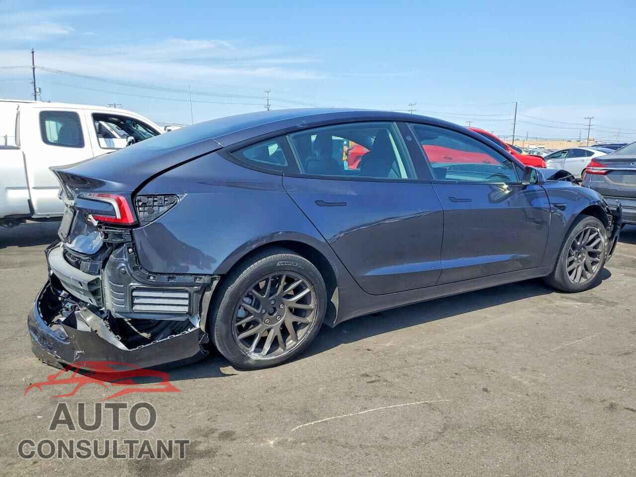 TESLA MODEL 3 2025 - 5YJ3E1EAXSF942941