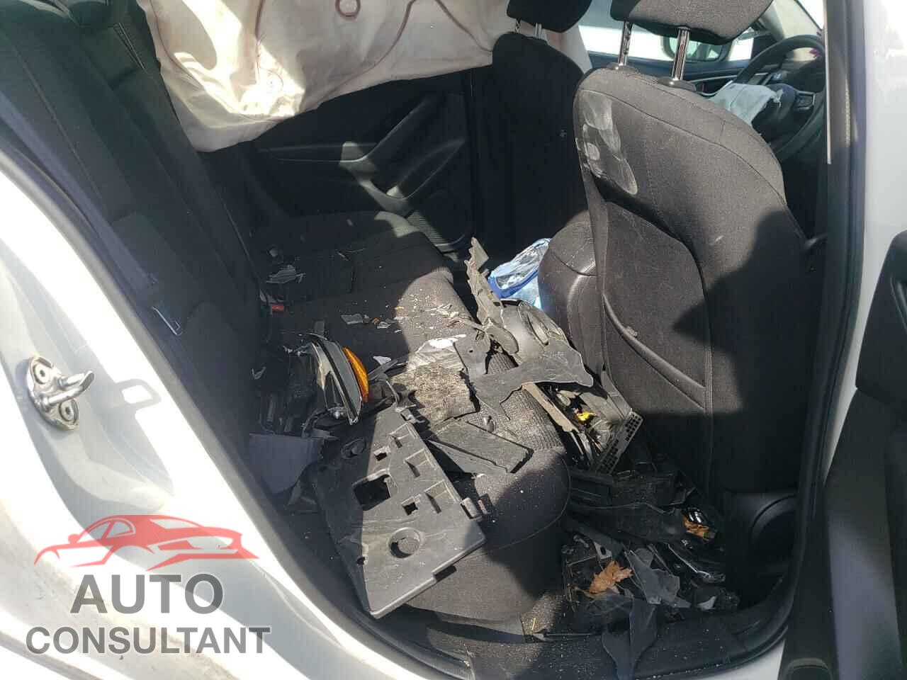 MAZDA 3 2017 - 3MZBN1U78HM102840