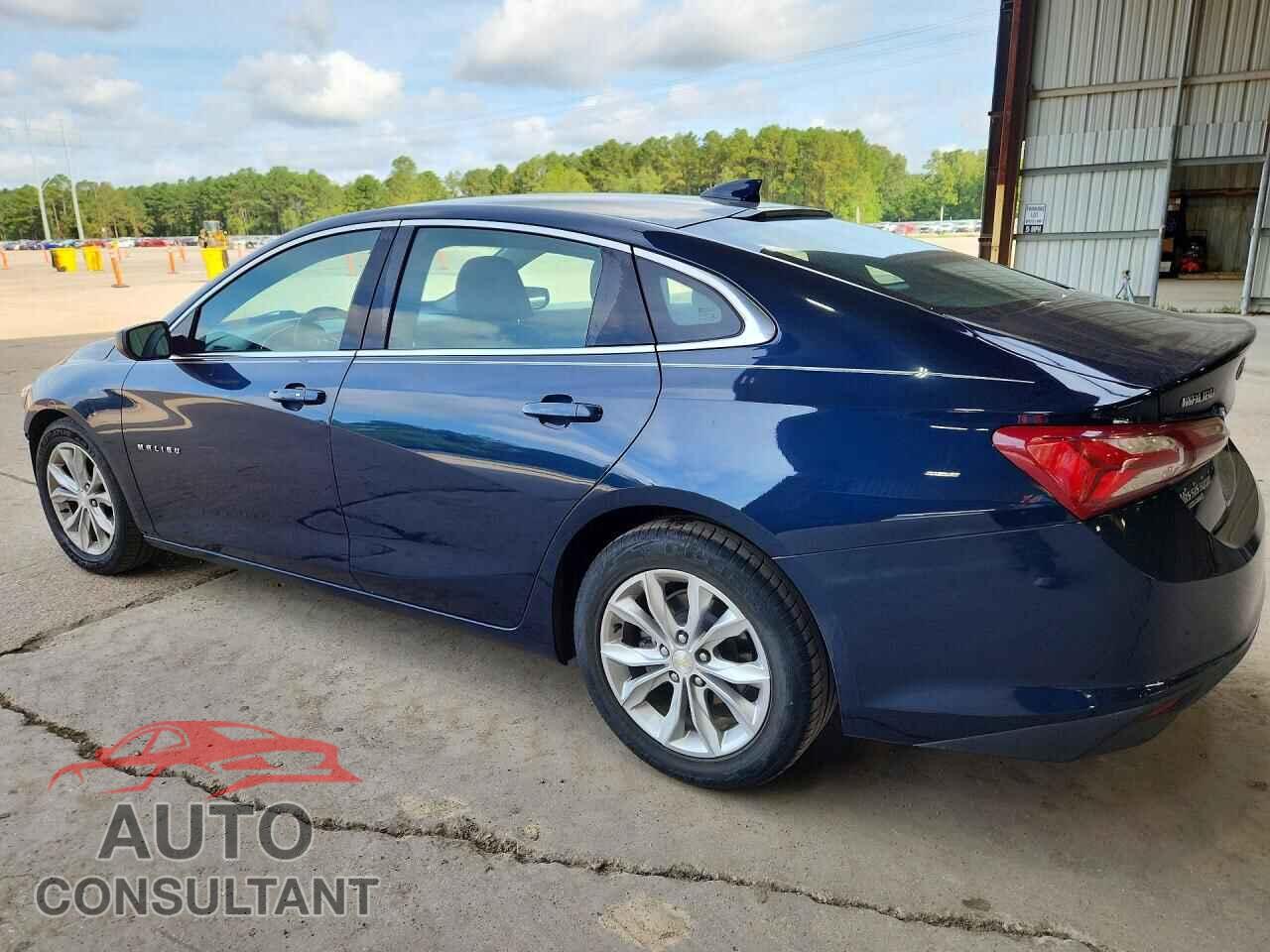 CHEVROLET MALIBU 2021 - 1G1ZD5ST2MF031391