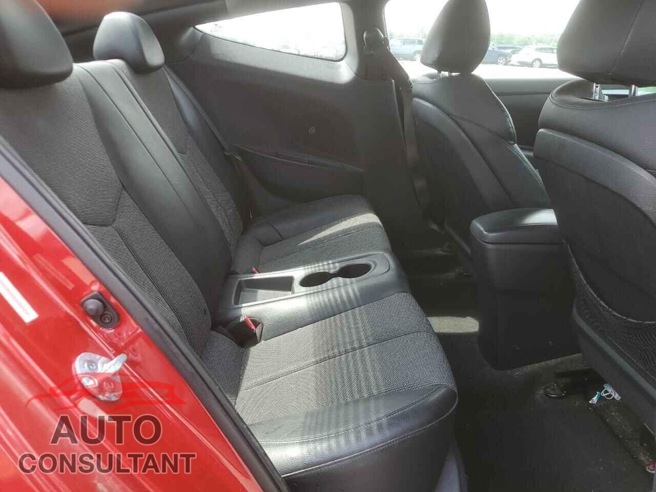 HYUNDAI VELOSTER 2013 - KMHTC6AD2DU123771