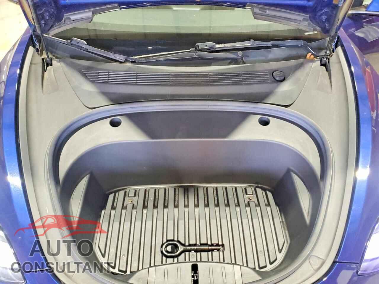 TESLA MODEL 3 2022 - 5YJ3E1EA4NF369541