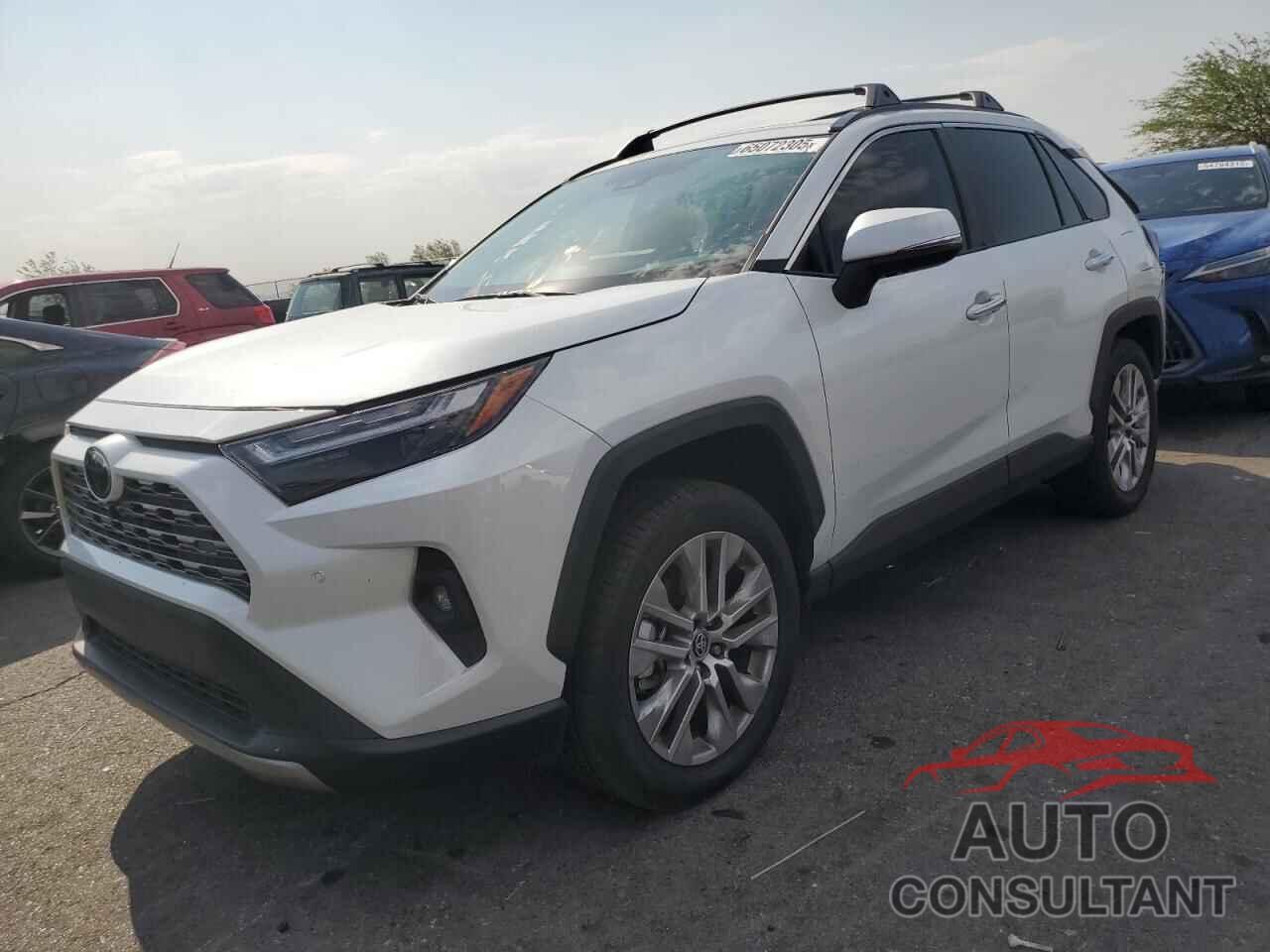 TOYOTA RAV4 2023 - 2T3Y1RFV6PW287616