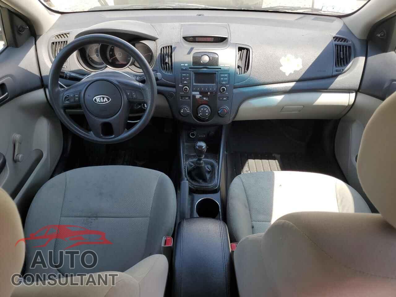 KIA FORTE 2012 - KNAFT4A22C5517877