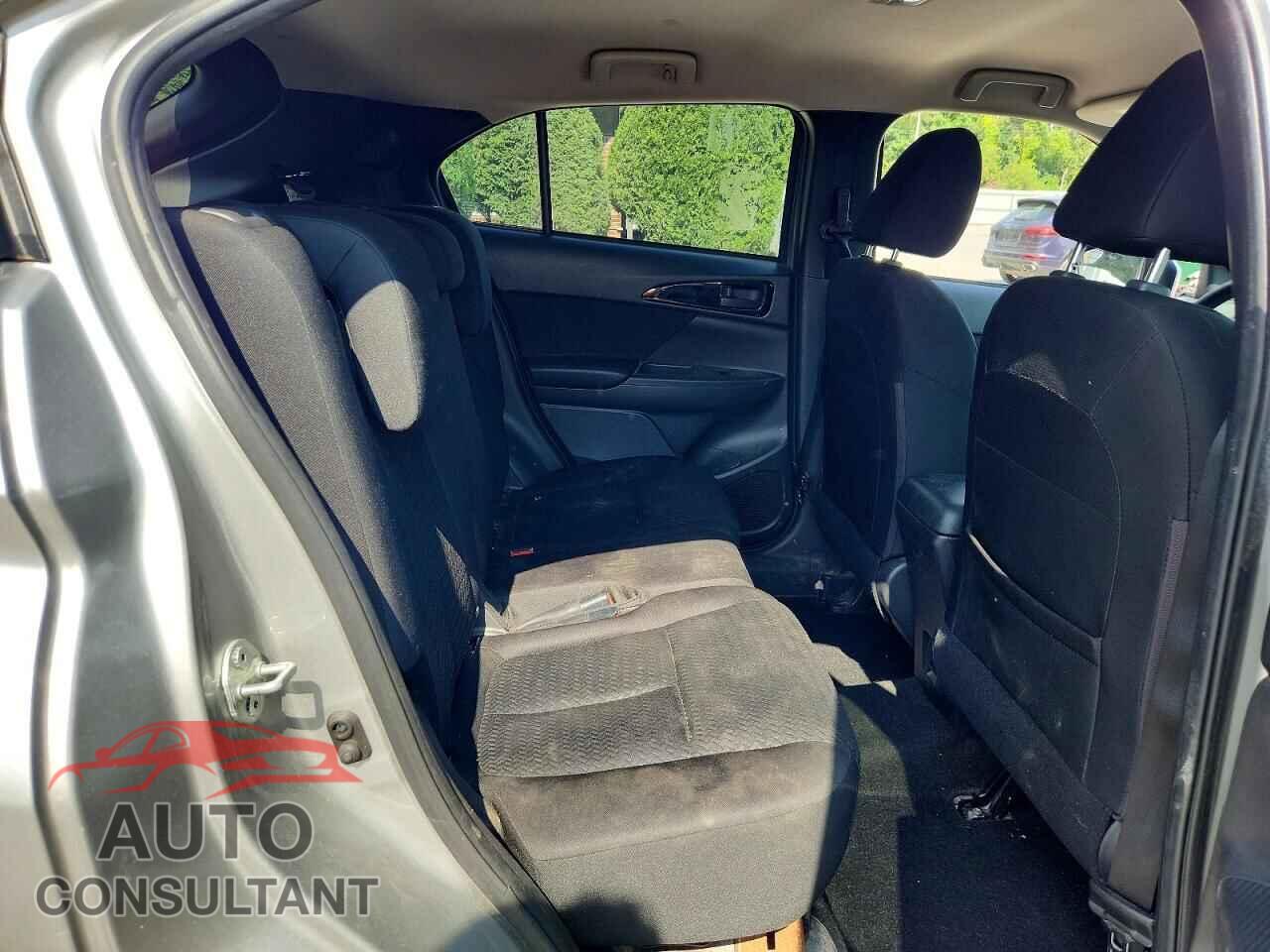 MITSUBISHI ECLIPSE 2019 - JA4AT3AA8KZ031946