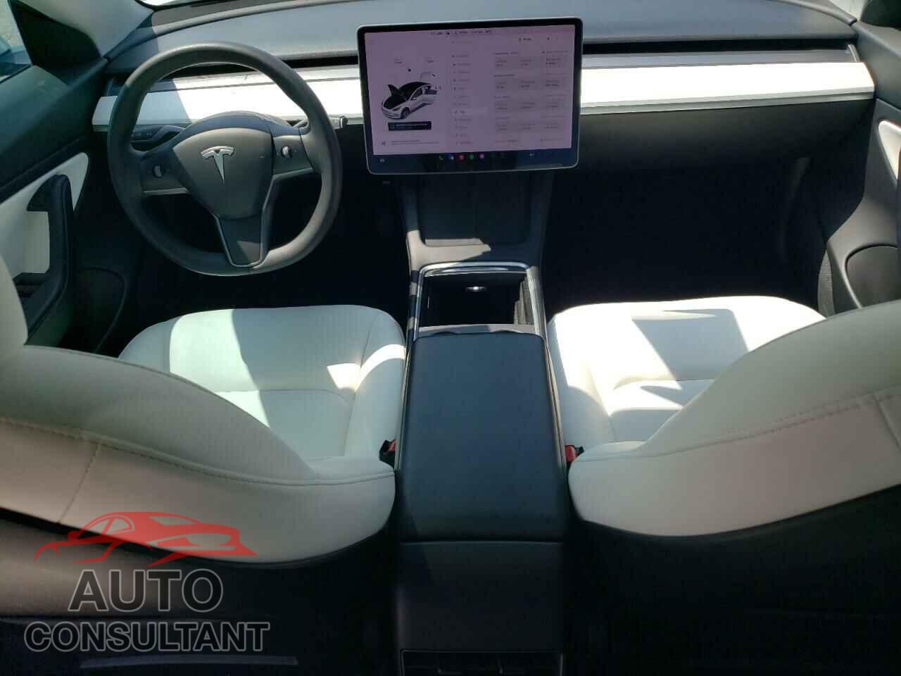 TESLA MODEL 3 2021 - 5YJ3E1EA2MF851844