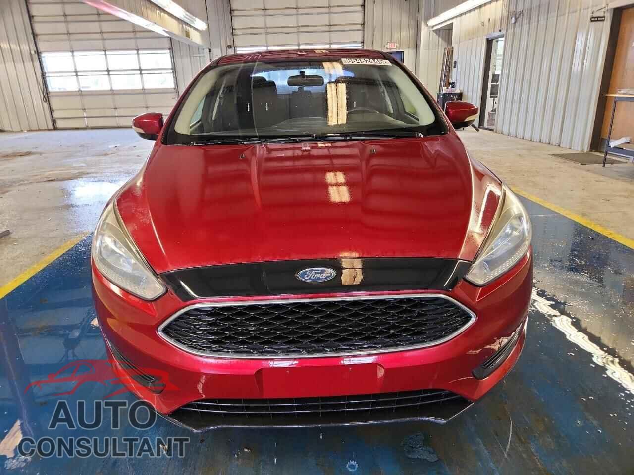 FORD FOCUS 2017 - 1FADP3F27HL320827