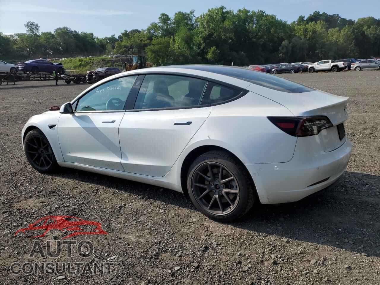 TESLA MODEL 3 2021 - 5YJ3E1EB4MF869657