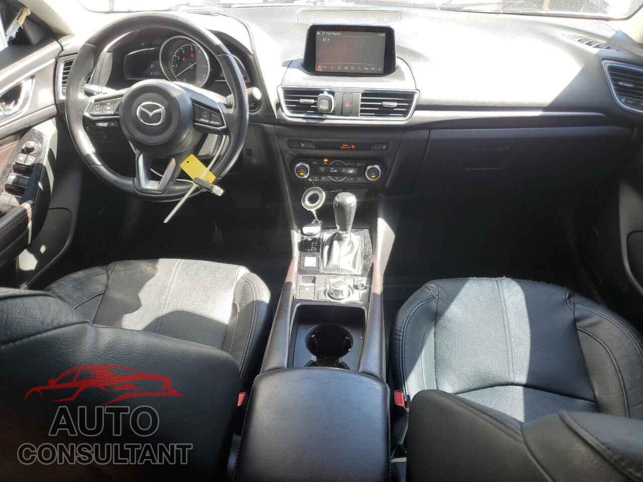 MAZDA 3 2017 - JM1BN1M37H1135308