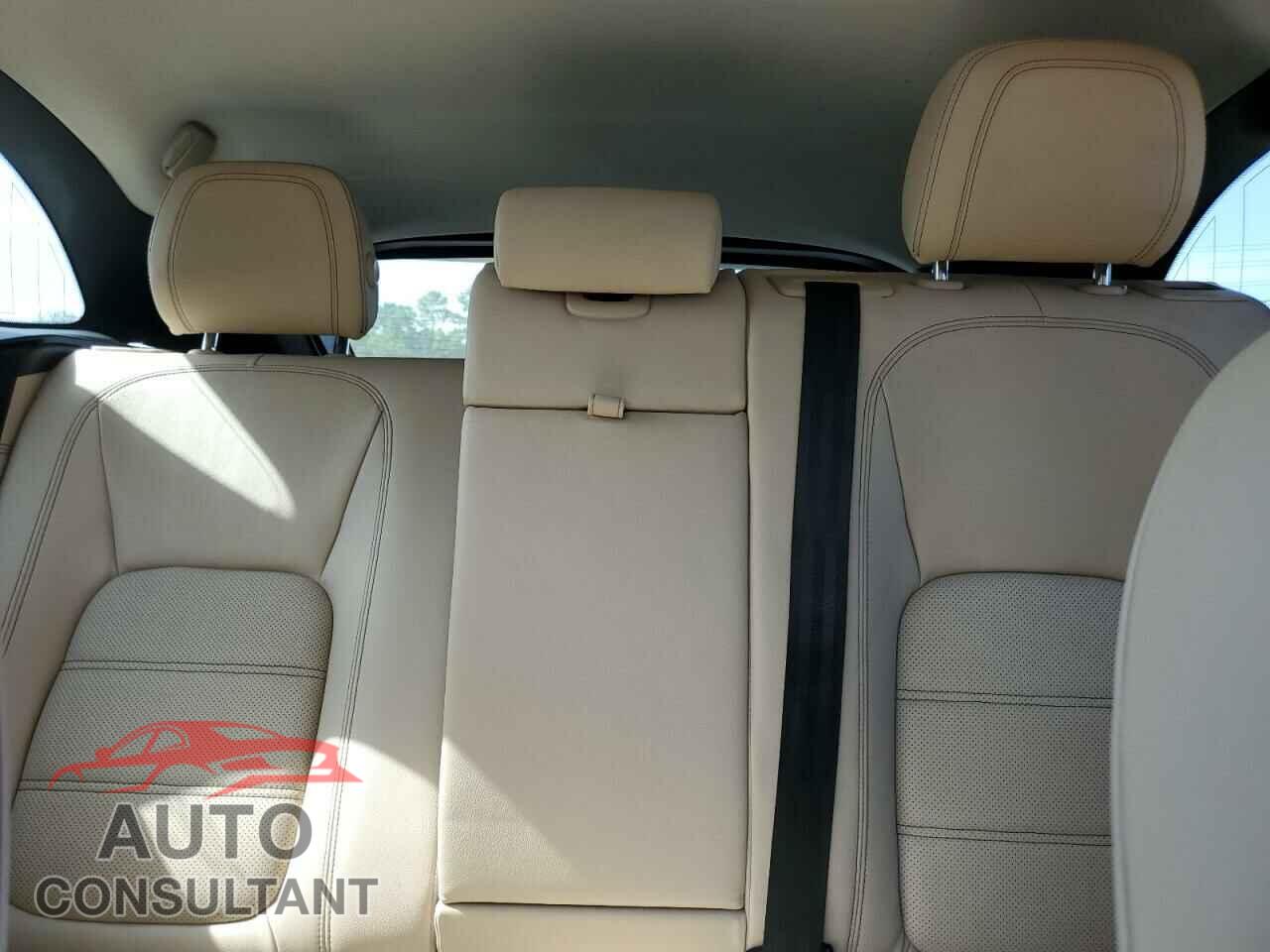 JAGUAR F-PACE 2017 - SADCK2BVXHA065640