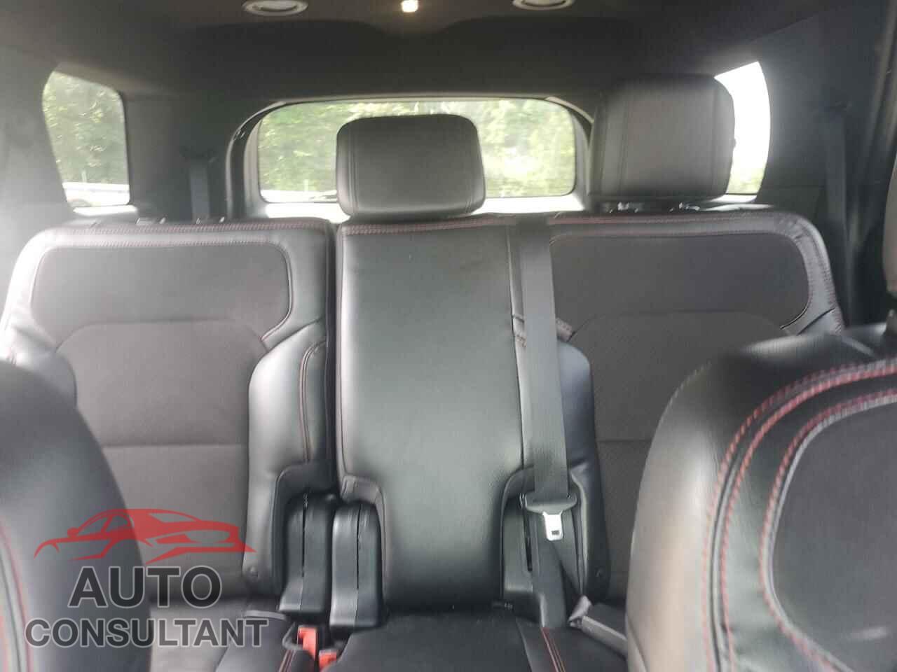 FORD EXPLORER 2018 - 1FM5K8D88JGB83473