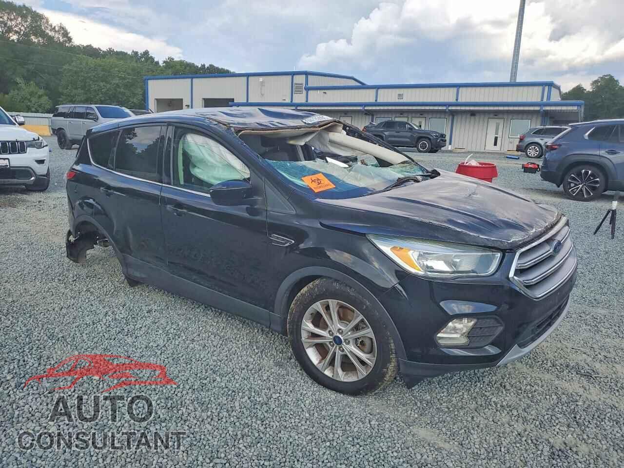 FORD ESCAPE 2017 - 1FMCU9GD8HUD17040
