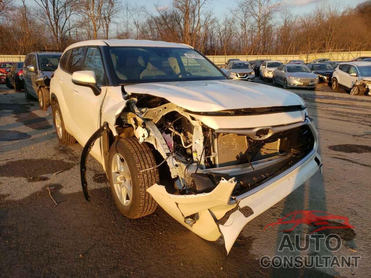 TOYOTA HIGHLANDER 2021 - 5TDBZRBH9MS124261