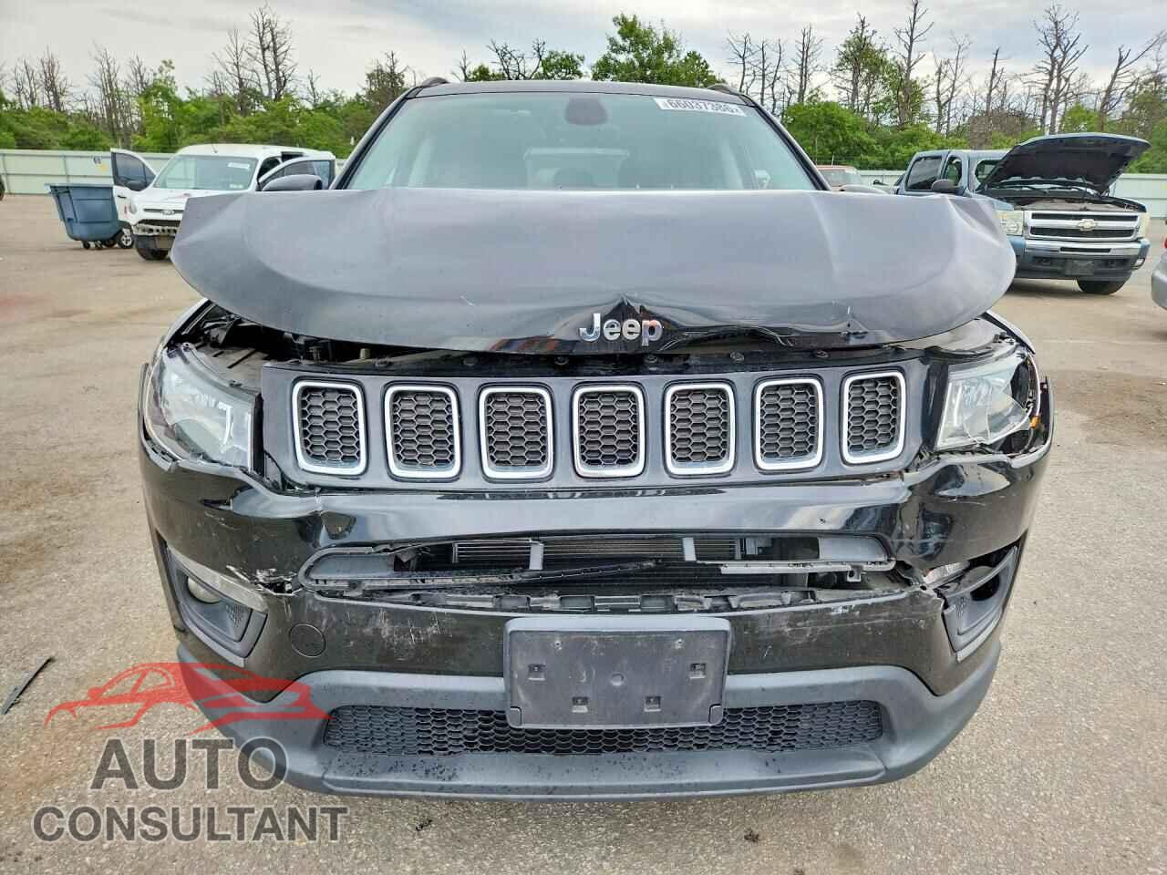 JEEP COMPASS 2018 - 3C4NJDBB4JT354911