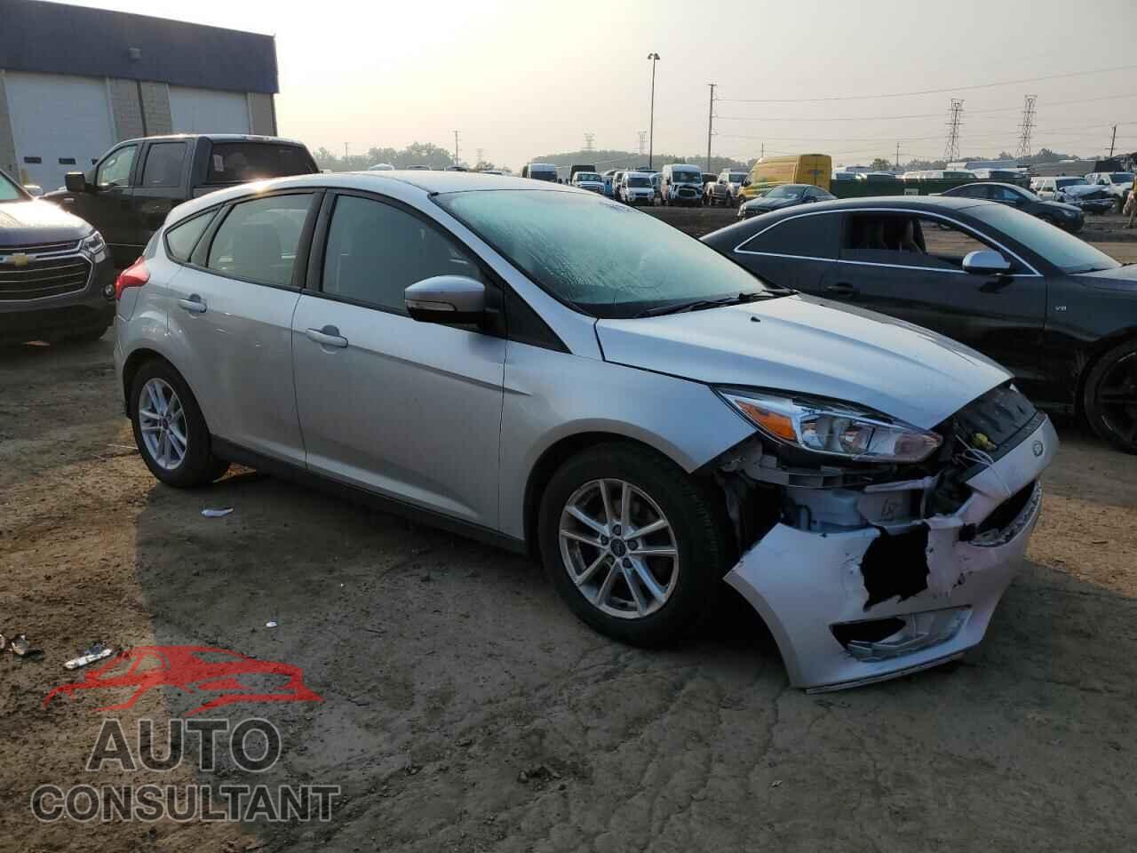 FORD FOCUS 2015 - 1FADP3K28FL367643