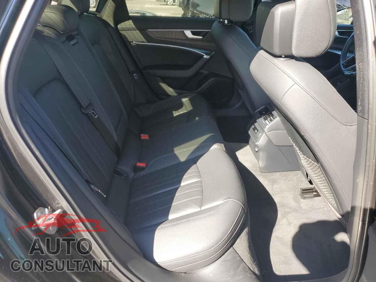 AUDI A6 2021 - WAUD3AF25MN064306