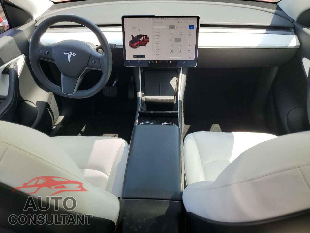 TESLA MODEL Y 2021 - 5YJYGDEEXMF095961