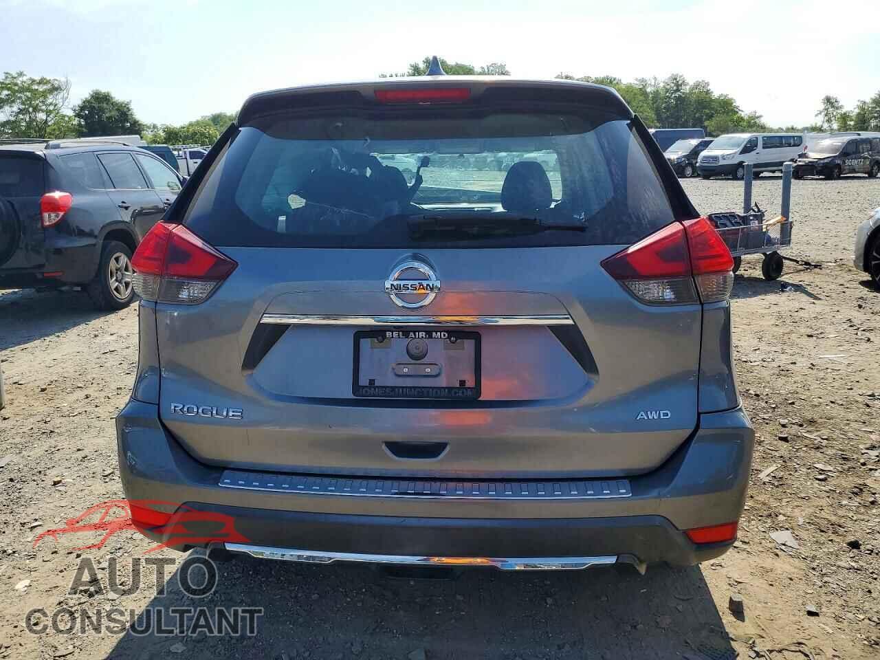 NISSAN ROGUE 2017 - KNMAT2MVXHP503258