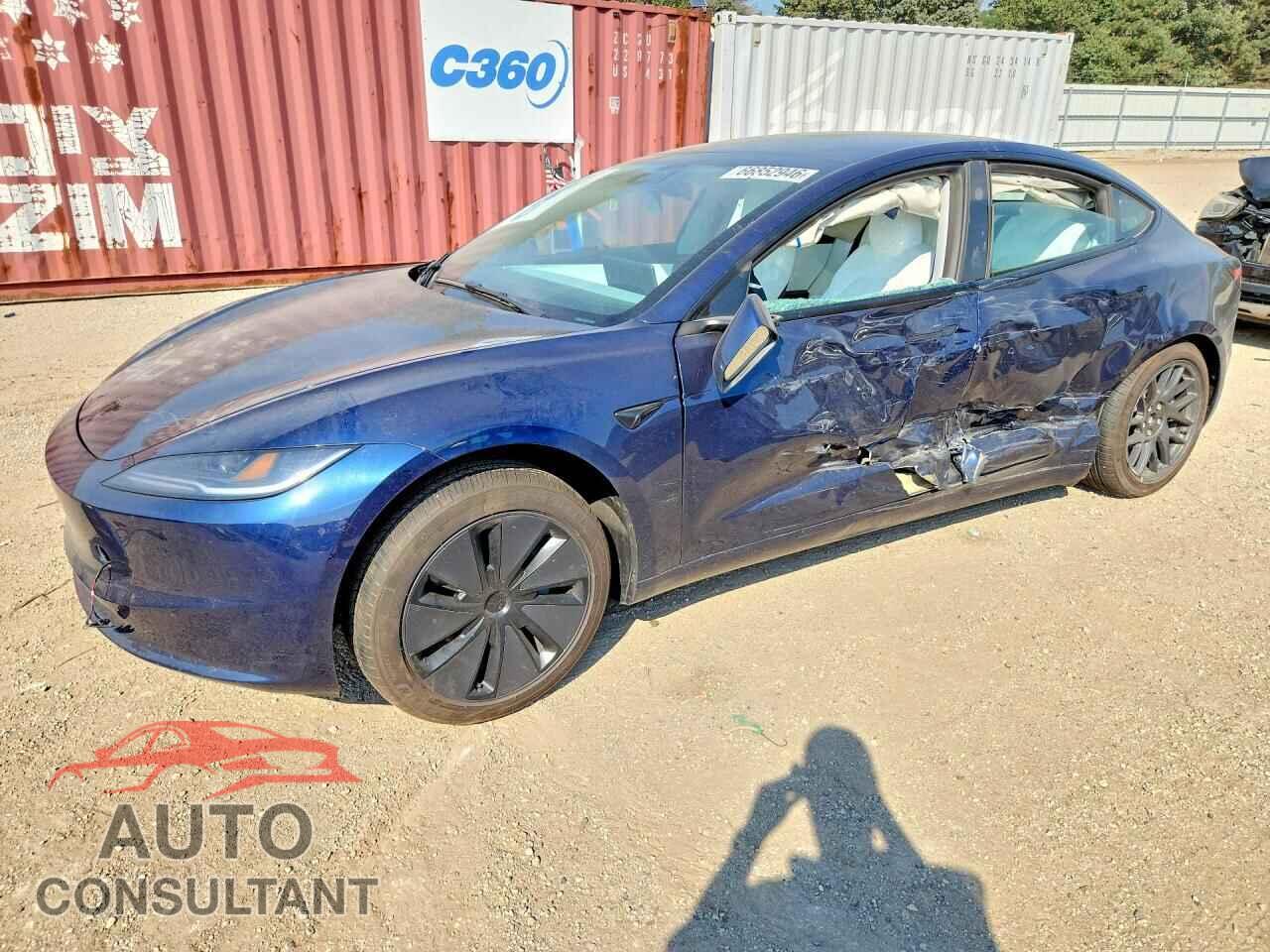 TESLA MODEL 3 2026 - 5YJ3E1EA8TF202905