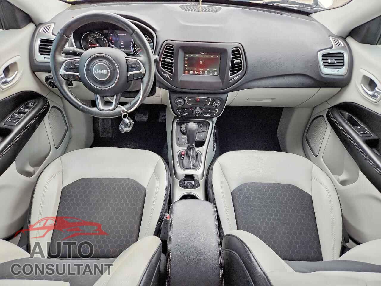 JEEP COMPASS 2018 - 3C4NJDBB8JT401213