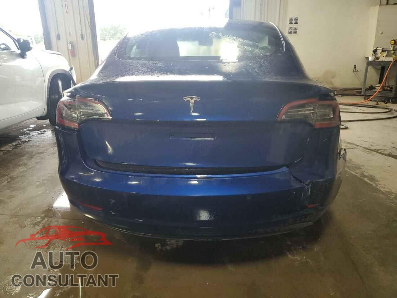 TESLA MODEL 3 2022 - 5YJ3E1EA6NF289237