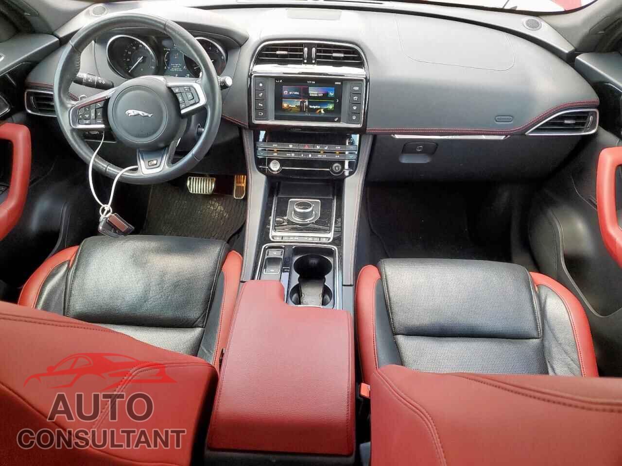 JAGUAR F-PACE 2018 - SADCM2FV4JA279727