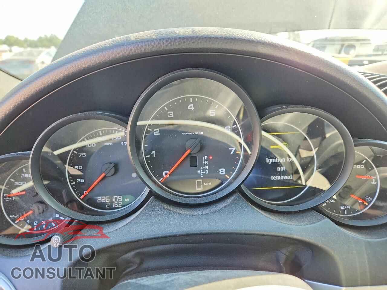 PORSCHE CAYENNE 2012 - WP1AA2A26CLA05749