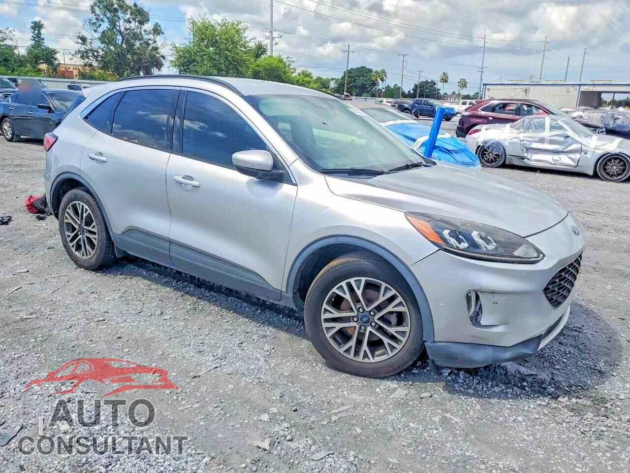 FORD ESCAPE 2020 - 1FMCU0H63LUA68909