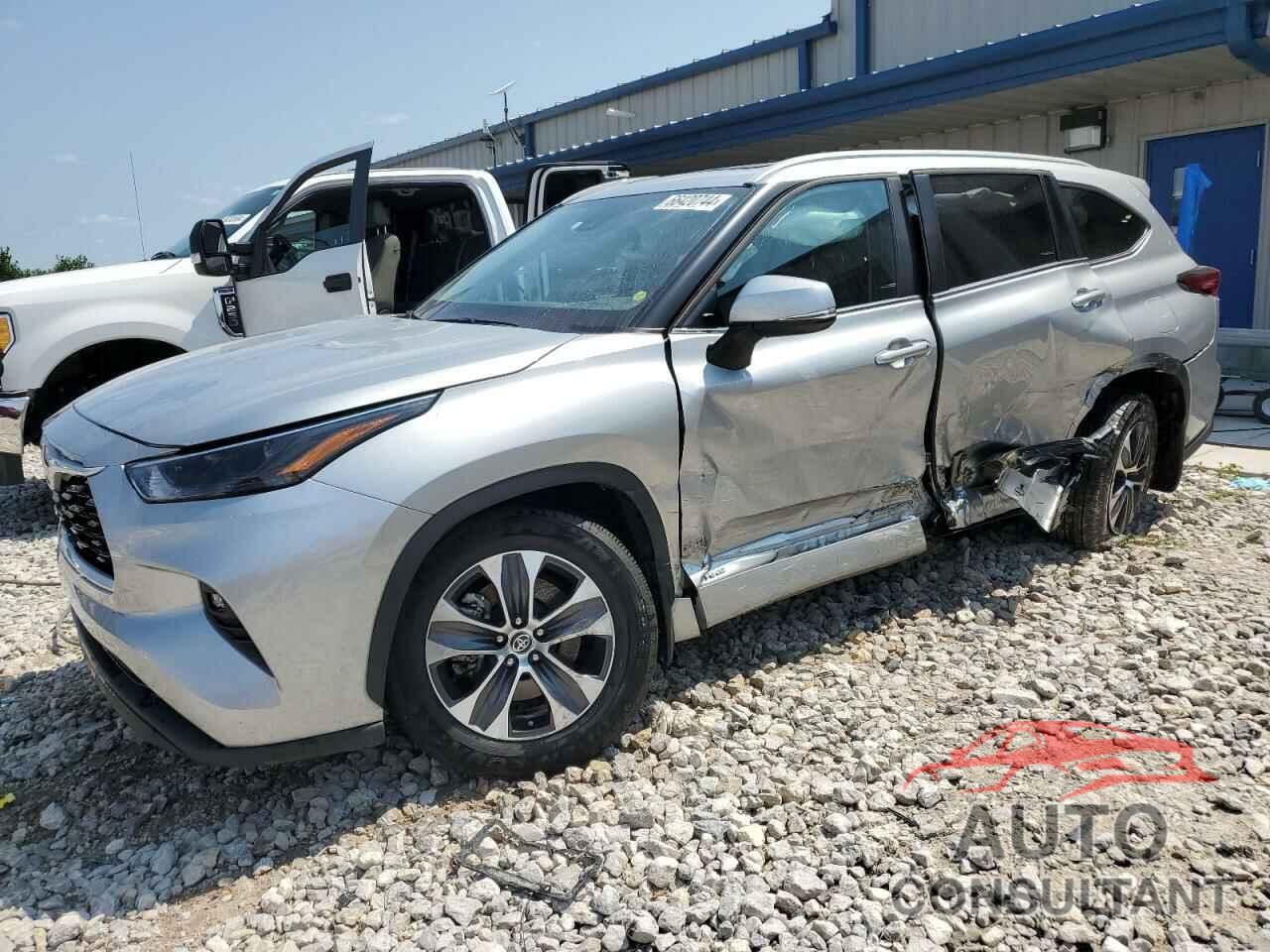 TOYOTA HIGHLANDER 2023 - 5TDKBRCH7PS110818