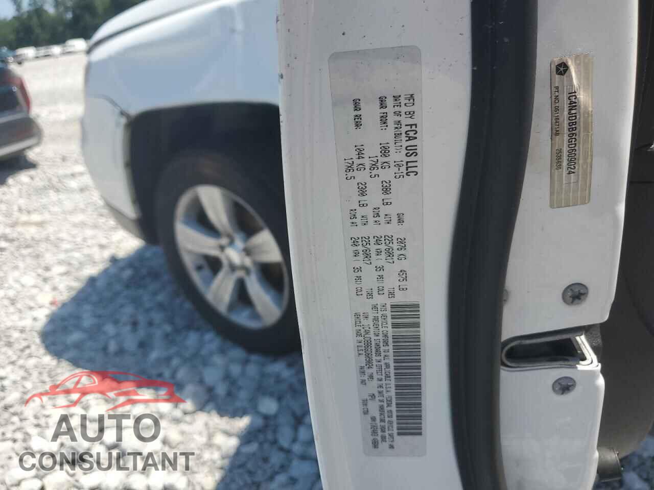 JEEP COMPASS 2016 - 1C4NJDBB6GD609024