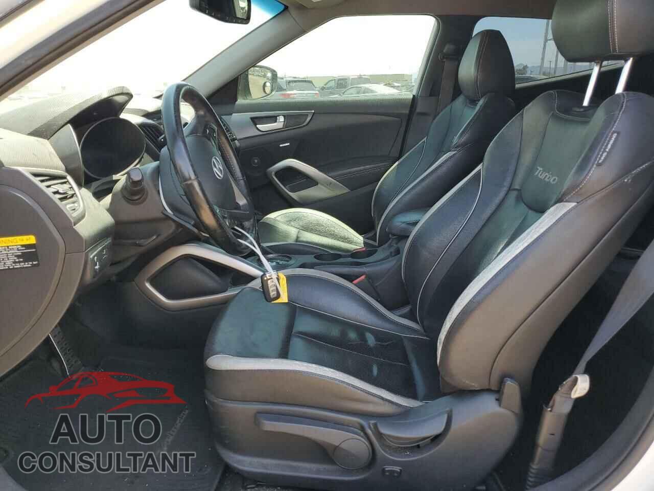 HYUNDAI VELOSTER 2013 - KMHTC6AE2DU162790