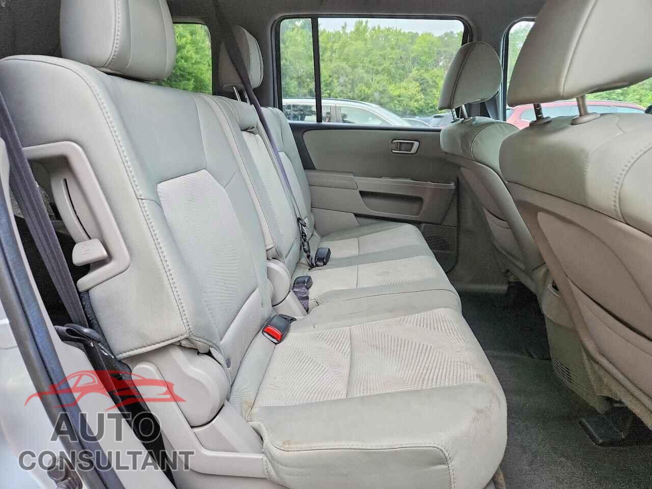 HONDA PILOT 2013 - 5FNYF3H27DB042245