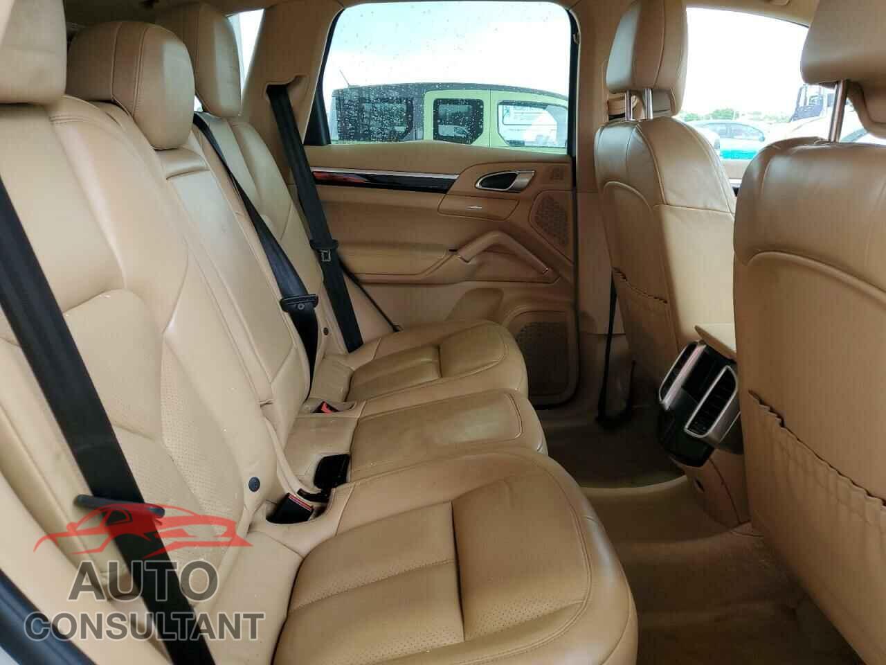 PORSCHE CAYENNE 2017 - WP1AA2A20HKA90715