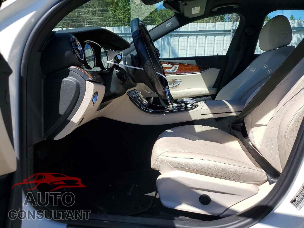 MERCEDES-BENZ E-CLASS 2018 - WDDZF4JB9JA477637