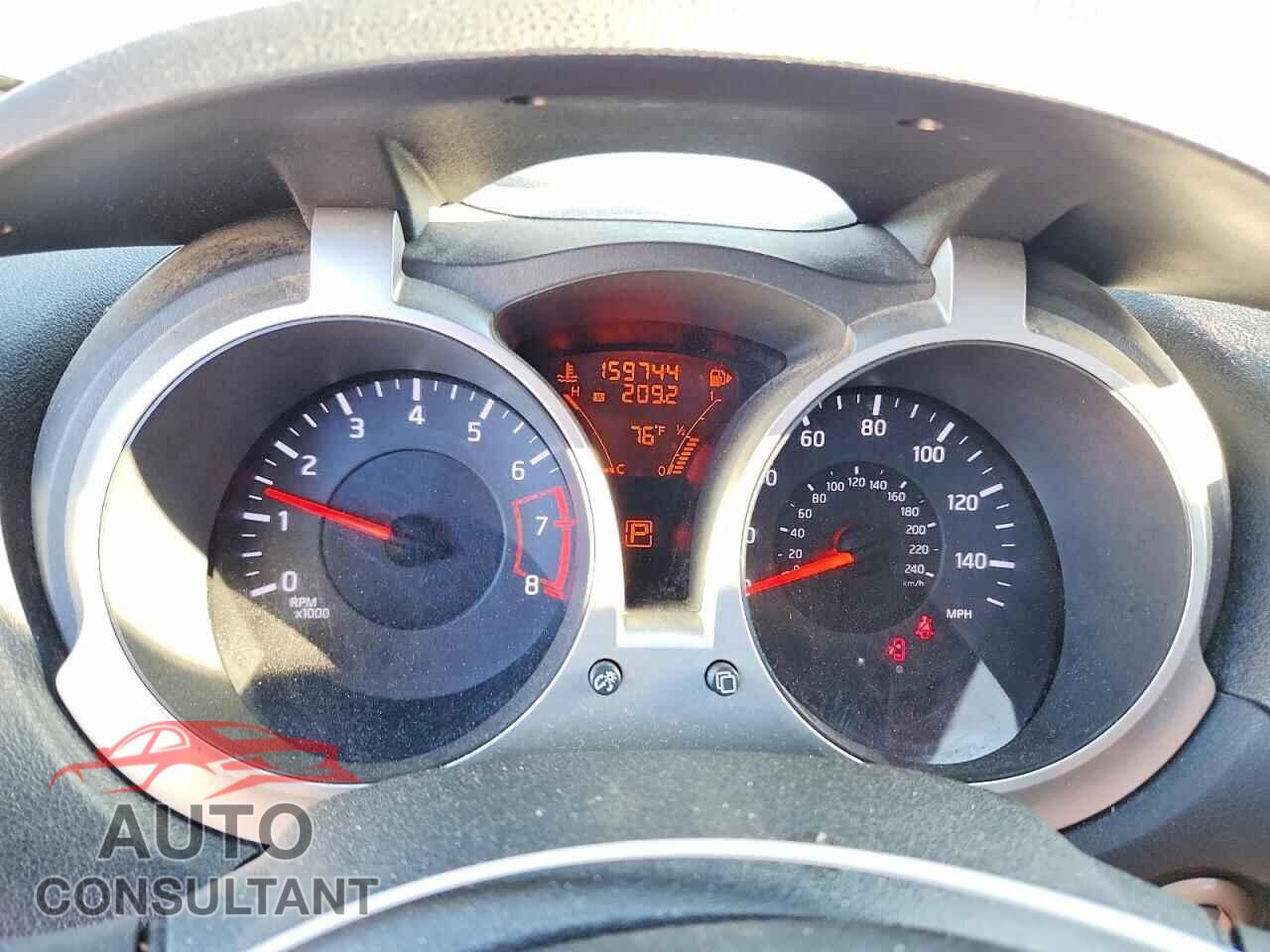 NISSAN JUKE 2011 - JN8AF5MVXBT017352
