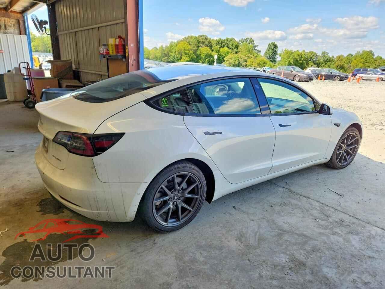 TESLA MODEL 3 2021 - 5YJ3E1EB0MF923651