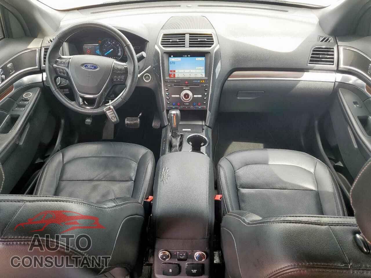 FORD EXPLORER 2018 - 1FM5K7F85JGC26240