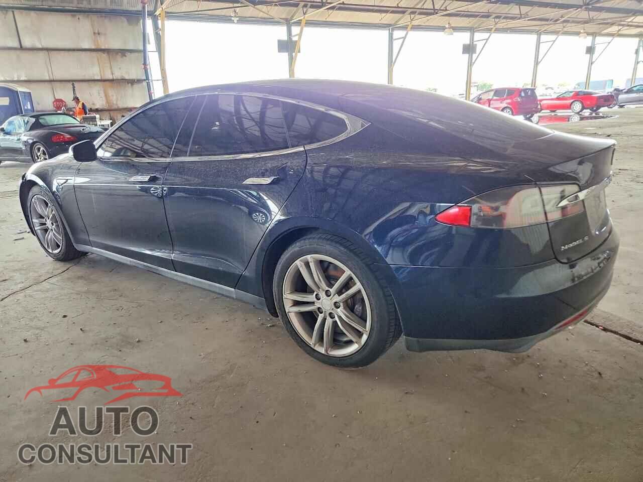 TESLA MODEL S 2012 - 5YJSA1DN2CFP01324