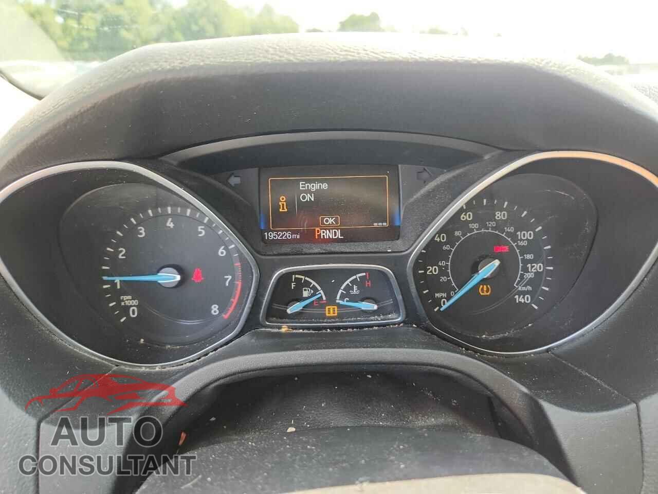 FORD FOCUS 2015 - 1FADP3F23FL262860