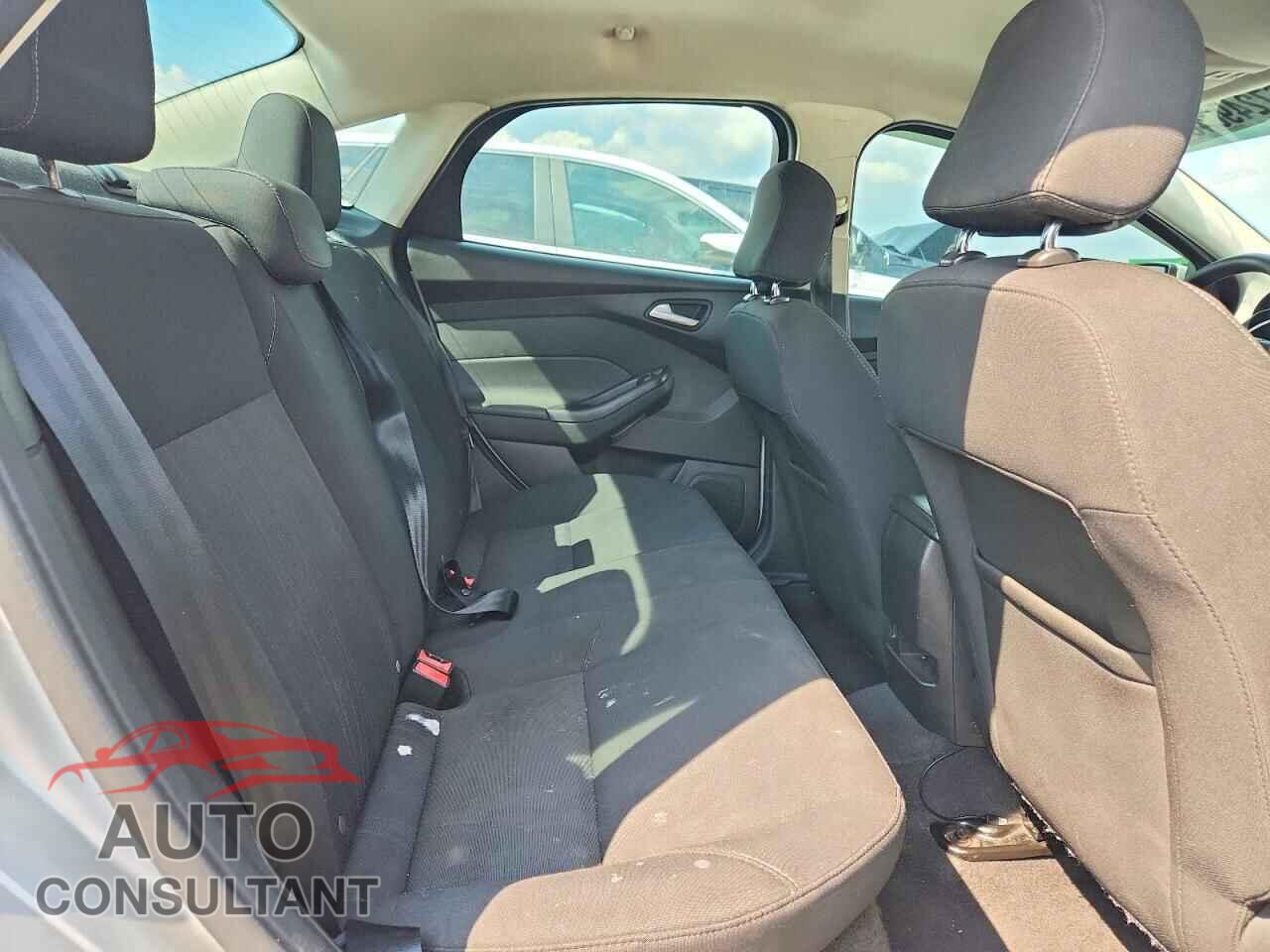 FORD FOCUS 2016 - 1FADP3FE9GL368094